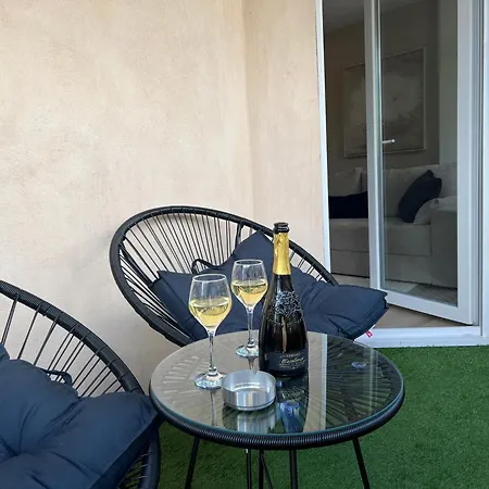 Le Somptueux, Cosy / Balneo Καρκασόν